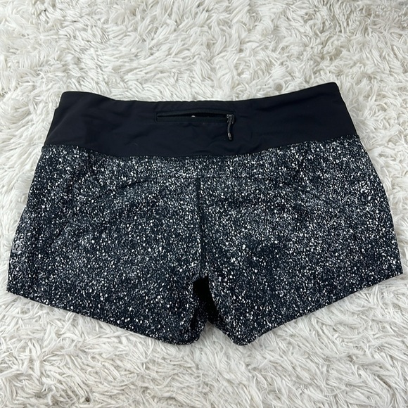 Lululemon Run Times Short Mini Splatter White Black - Picture 4 of 5